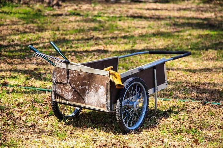 A garden cart with pneumatic tires which Is great for any terrain.