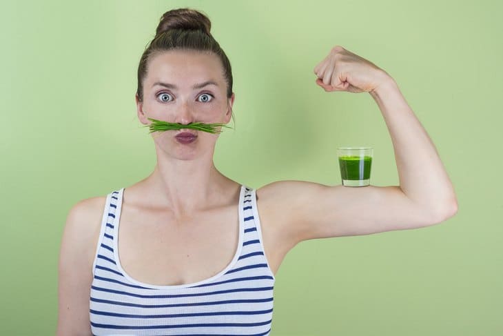 Wheatgrass can help boost your stamina and energy.