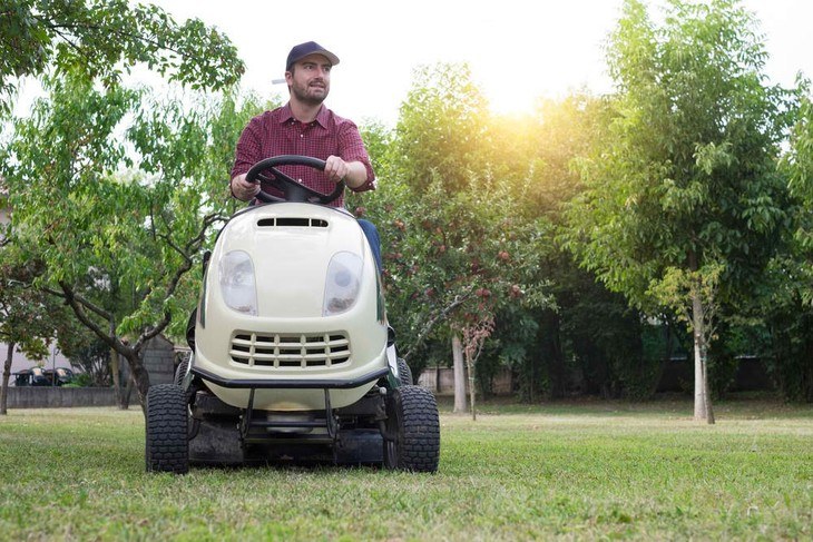 It is more convenient to cut the grass while using a garden tractor