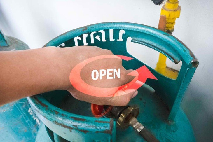 The tank’s knob is for opening and closing the tank