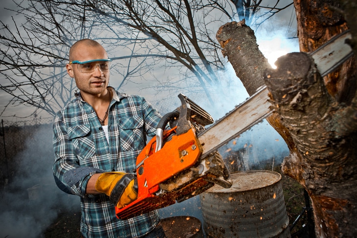 Big high-powered chainsaws are ideal for most jobs