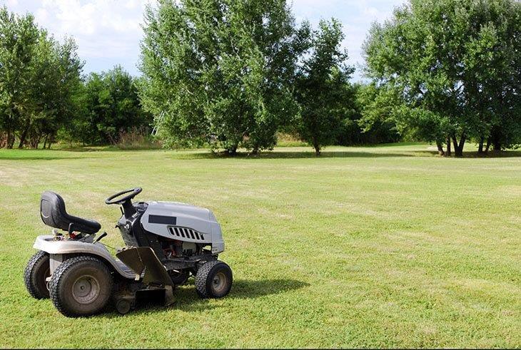 The cut width of the mower describes how wide the mower can cut in just a single pass