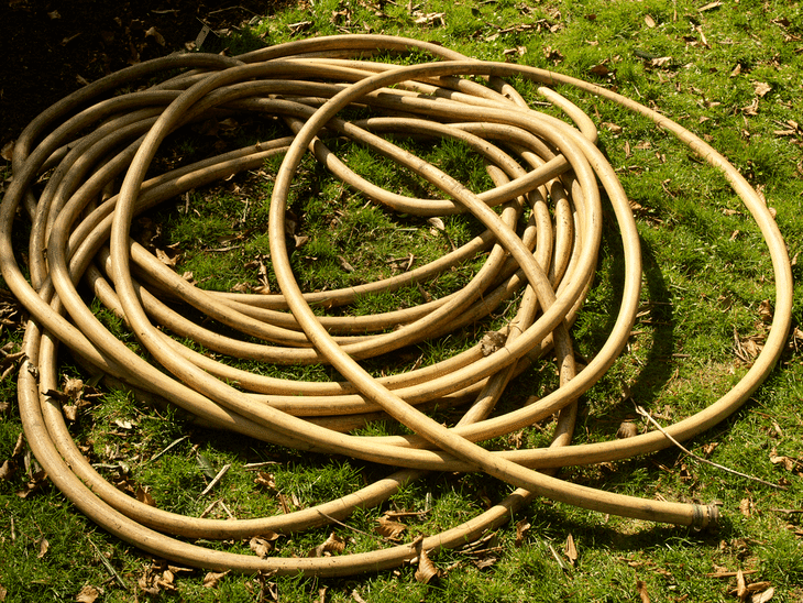 A long hose is good for bigger and wider gardens