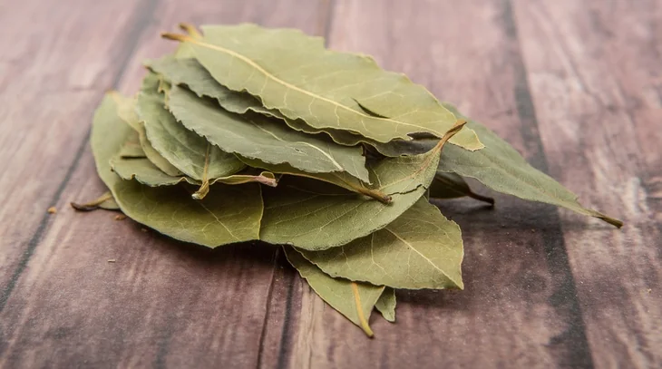 bay leaves