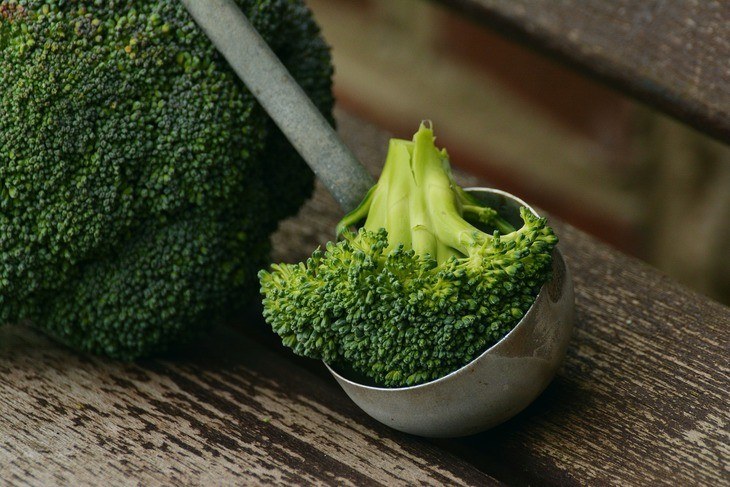 Broccolis are regarded as one of the healthiest vegetable. That’s why your parents have been wanting you to eat this thing full of good stuff!